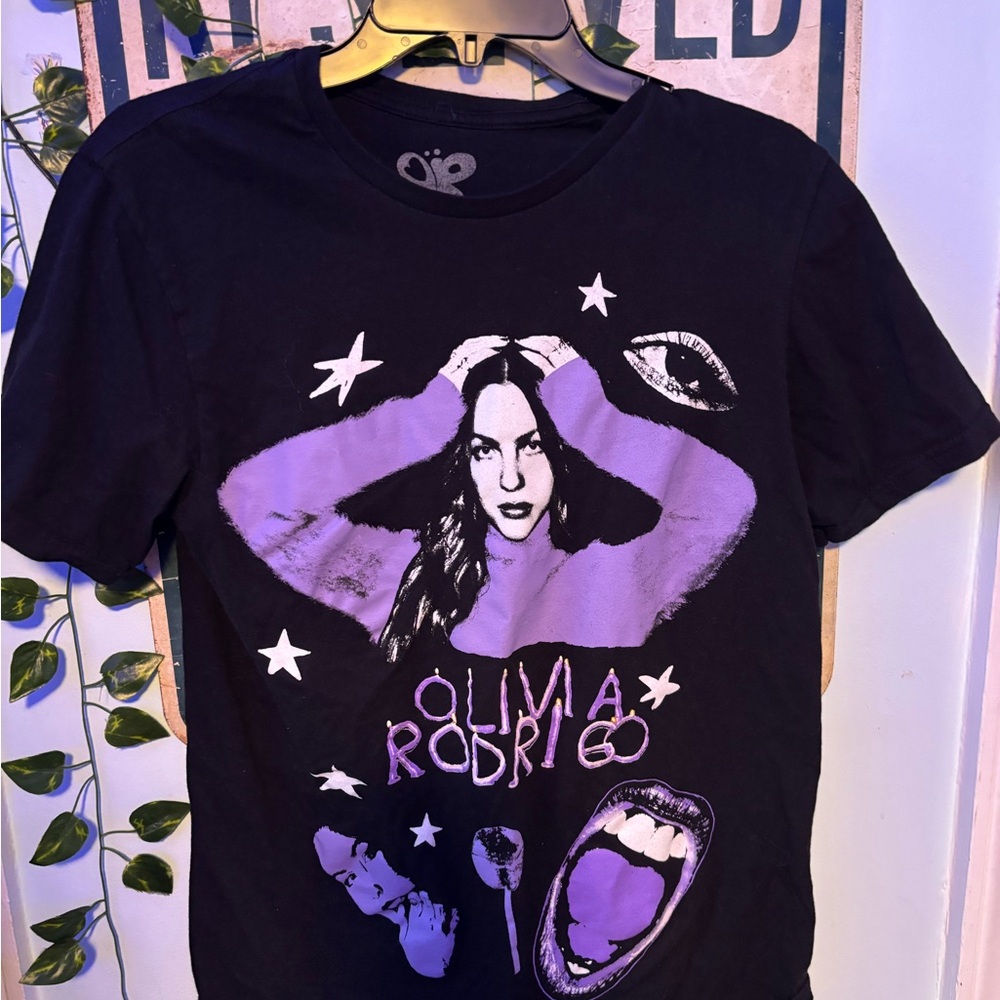 Olivia Rodrigo Graphic Black T-Shirt